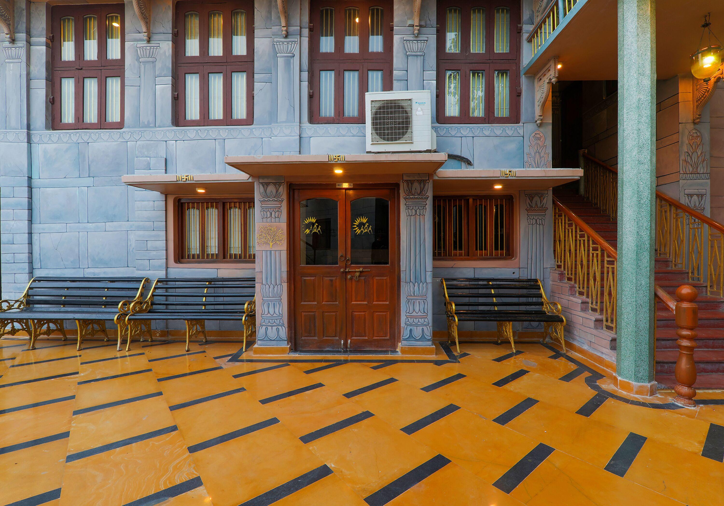 Fabhotel East View - Varanasi — Photos 1